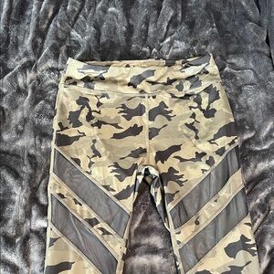 Woman’s Camouflage Leggings with Mesh Accents